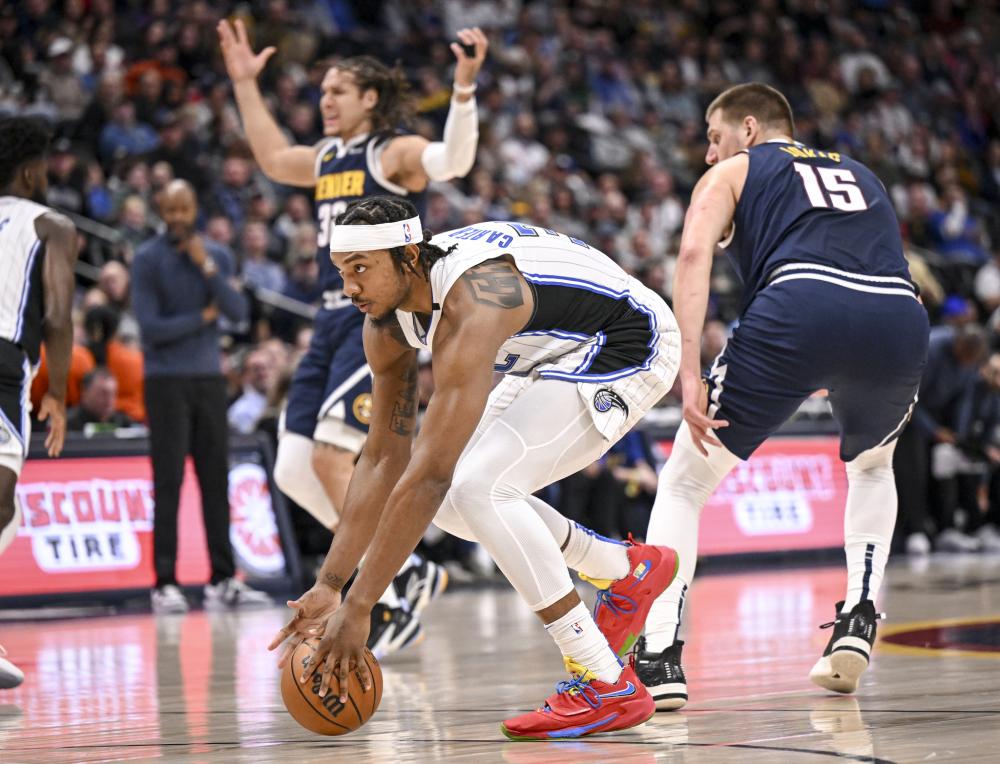 随着他继续 随着他继续