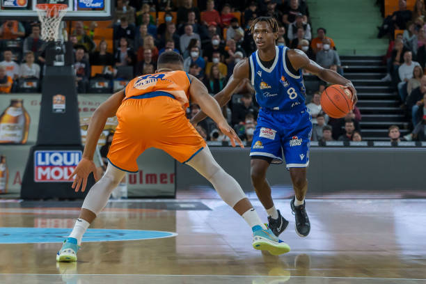 而是根据自 而是根据自